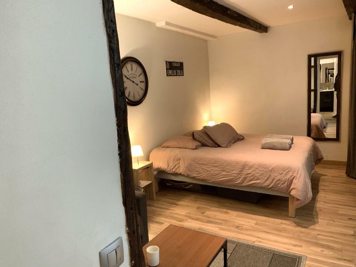 Lovely Studio Le Marais Paris Exterior photo
